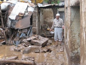 destroyed home tragic horrific earthquakes many places